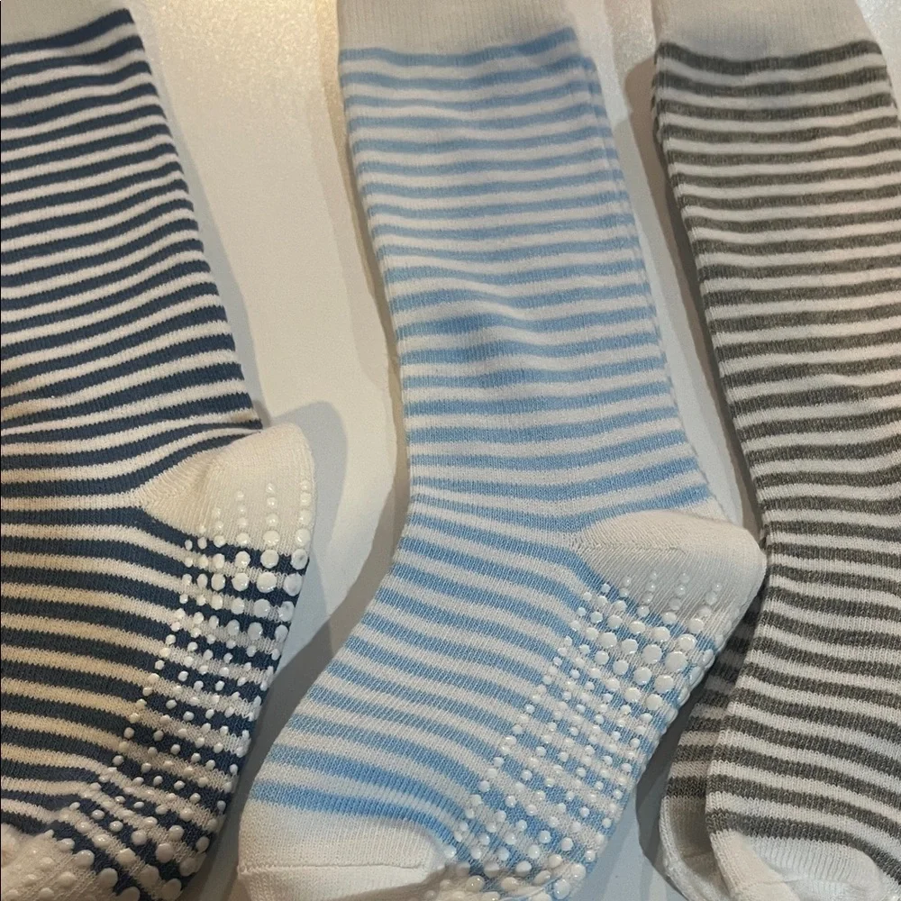 LA Active Boys Knee High Grip Socks - Navy, Light Blue, Gray Size 4-6 years